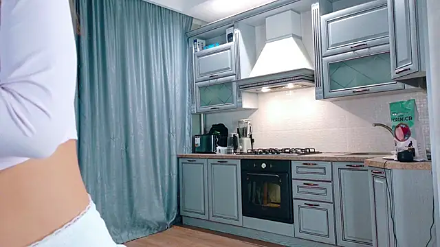 OnlyForYou  online show from September 29, 3:13 am