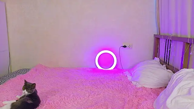 OnlyForYou  online show from March 19, 3:28 am