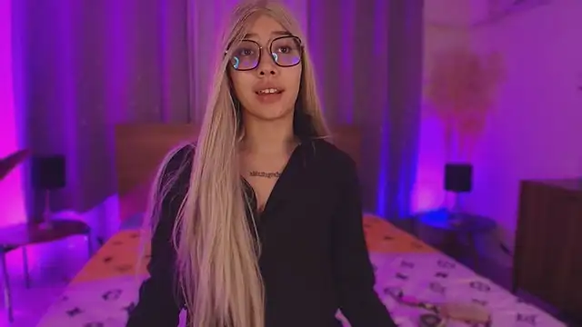 SofiaClarkson online show from October 13, 5:09 am