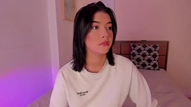 SofiaClarkson online show from January 10, 1:17 pm