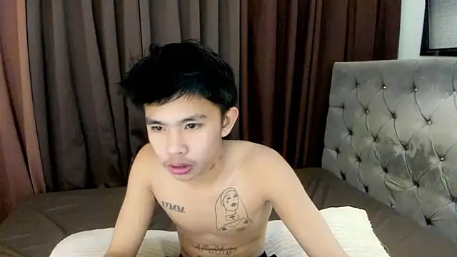 UncensoredCock online show from November 20, 5:24 pm