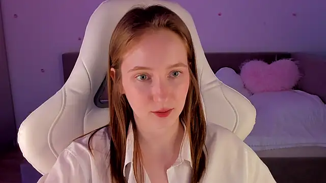 Snapshot of CrystalSoul_ chatting on November 16, 12:10 pm CrystalSoul online show from November 16, 12:10 pm