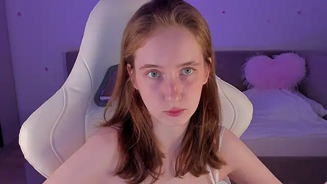 Snapshot of CrystalSoul_ chatting on October 27, 9:16 pm CrystalSoul online show from October 27, 9:16 pm