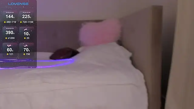 CrystalSoul  online show from December 22, 3:28 am