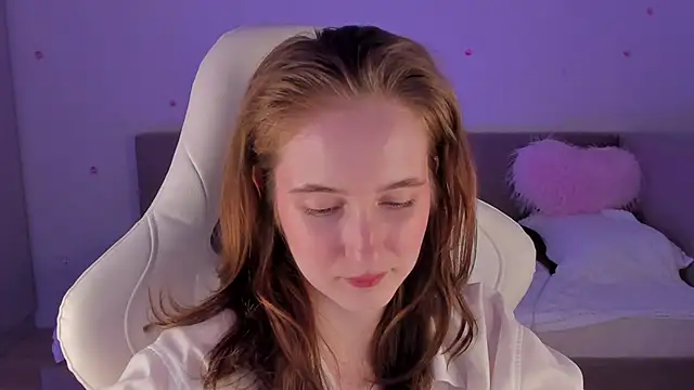 Snapshot of CrystalSoul_ chatting on October 31, 1:30 pm CrystalSoul online show from October 31, 1:30 pm