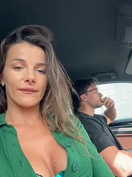 Snapshot of fit_vic chatting on June 15, 1:22 pm fit vic online show from June 15, 1:22 pm