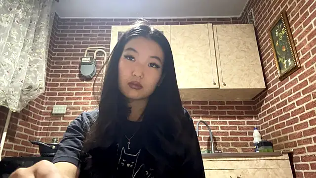 EmmaLeexth online show from November 10, 1:49 pm