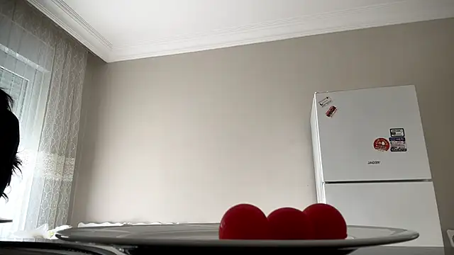 EmmaLeexth online show from January 17, 7:45 am