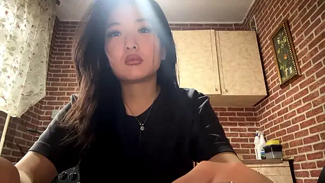 EmmaLeexth online show from March 10, 10:08 am