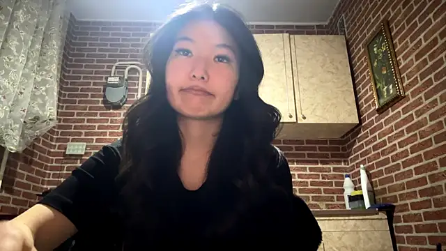 EmmaLeexth online show from February 12, 2:06 pm