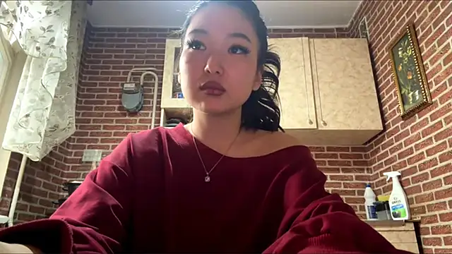 EmmaLeexth online show from April 4, 11:06 am