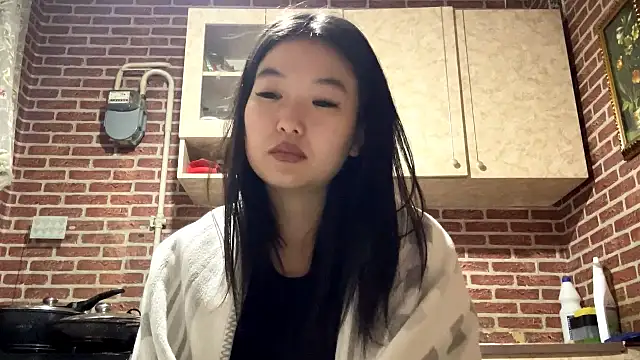 EmmaLeexth online show from February 11, 2:06 pm