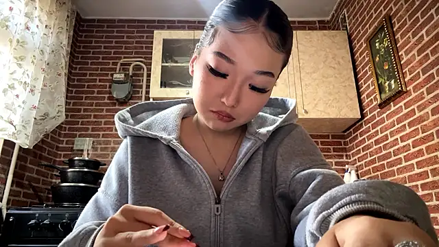 EmmaLeexth online show from March 19, 11:32 am