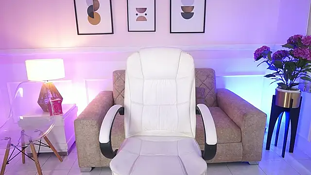 BillieBrownn online show from November 11, 7:08 pm