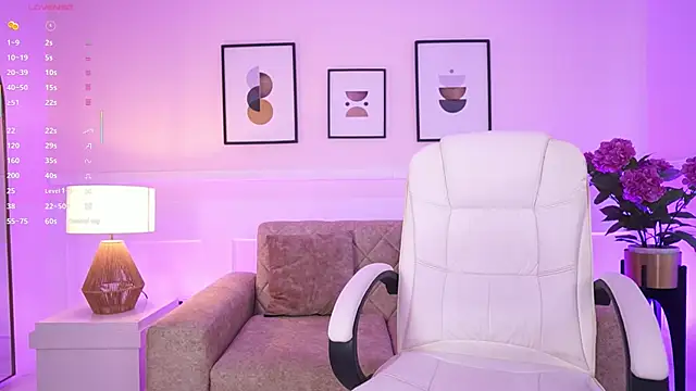 Snapshot of BillieBrownn chatting on February 11, 7:14 pm BillieBrownn online show from February 11, 7:14 pm