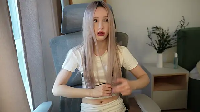 Laura Obsidian online show from October 24, 9:19 am