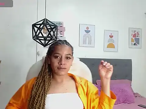 Amber  s online show from September 18, 1:36 pm