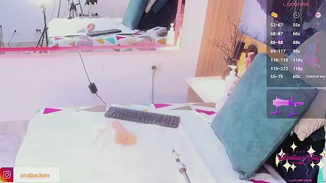 Anabacker01 online show from February 13, 7:03 pm