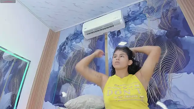 Anabacker01 online show from November 5, 7:39 pm