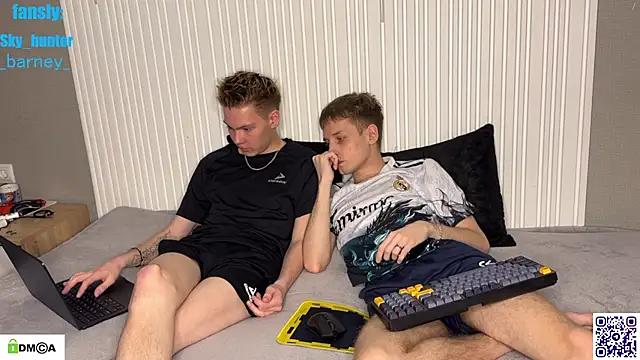 Eaton  online show from December 1, 9:15 pm