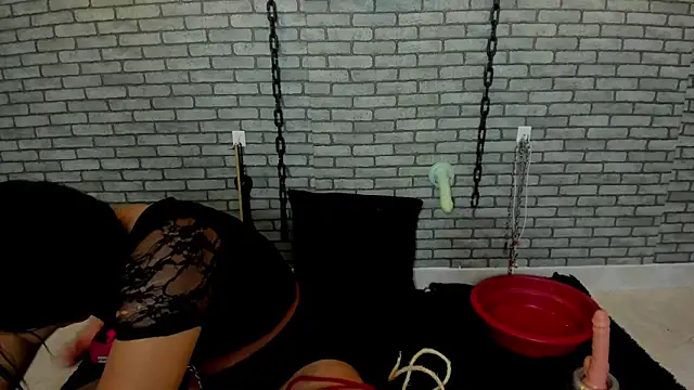 Snapshot of BDSM_MEDUZA chatting on November 6, 3:32 am BDSM MEDUZA online show from November 6, 3:32 am