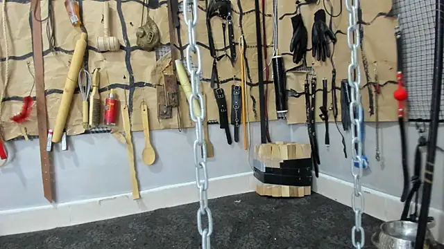 BDSM MEDUZA online show from May 1, 11:21 pm