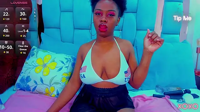 hazellanee online show from March 1, 10:43 pm