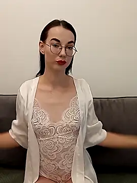 EmmaJakson online show from September 26, 2:35 pm