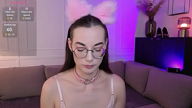 EmmaJakson online show from September 24, 3:40 pm