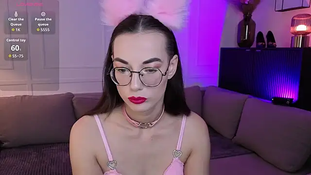 EmmaJakson online show from September 22, 3:40 pm