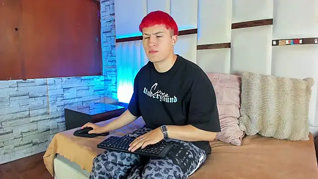 ANLLELOAndANGELA online show from March 30, 3:35 pm