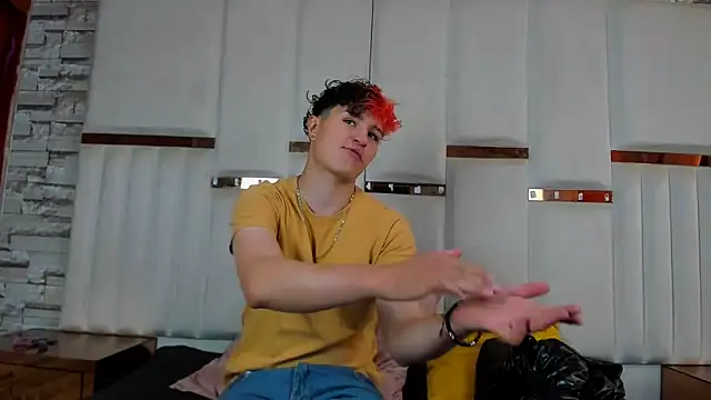 Snapshot of ANLLELOAndANGELA chatting on October 10, 3:35 pm ANLLELOAndANGELA online show from October 10, 3:35 pm