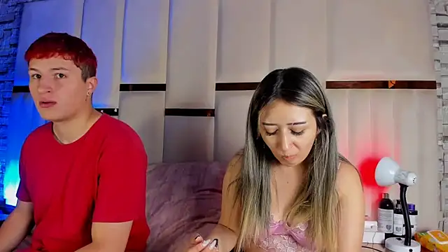 ANLLELOAndANGELA online show from March 10, 4:33 pm