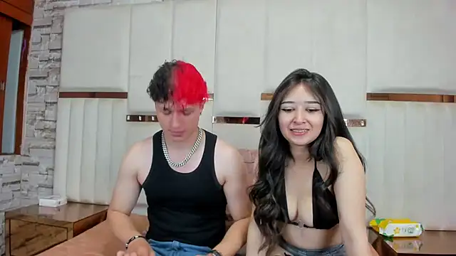 Snapshot of ANLLELOAndANGELA chatting on October 21, 5:45 pm ANLLELOAndANGELA online show from October 21, 5:45 pm