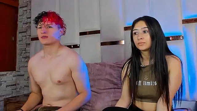 Snapshot of ANLLELOAndANGELA chatting on November 4, 7:28 pm ANLLELOAndANGELA online show from November 4, 7:28 pm