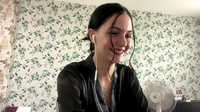 Snapshot of DevoraShaban chatting on September 22, 4:29 am DevoraShaban online show from September 22, 4:29 am