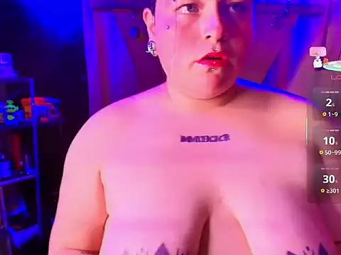 Miilaa    online show from November 20, 1:39 am