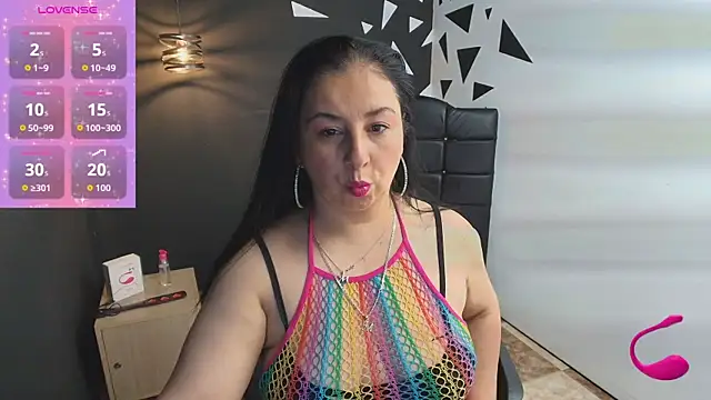 AgataThompson  online show from September 22, 6:36 pm