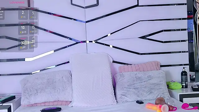 IrissBloom online show from October 30, 7:11 pm