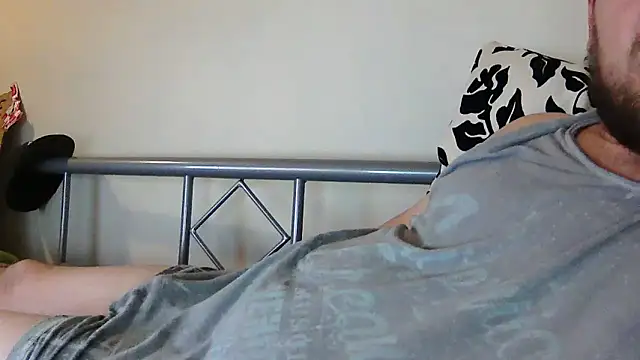 Snapshot of BiologicCargo752 chatting on December 1, 11:38 pm BiologicCargo752 online show from December 1, 11:38 pm