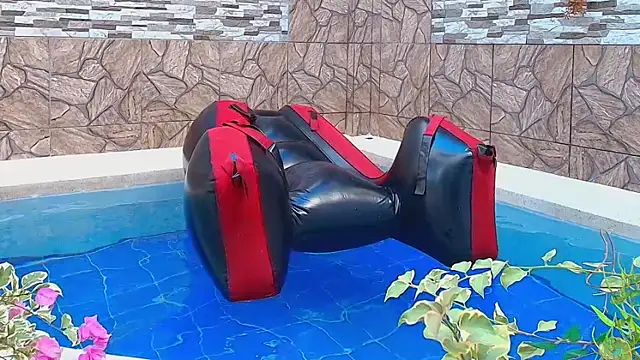 Selenegomezz online show from October 17, 8:32 pm