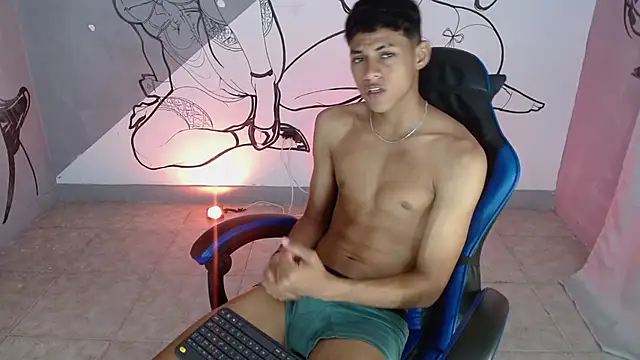 Snapshot of deivid_bigcock1 chatting on October 10, 12:33 am deivid bigcock1 online show from October 10, 12:33 am
