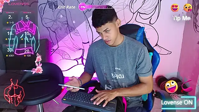 deivid bigcock1 online show from February 20, 12:18 am