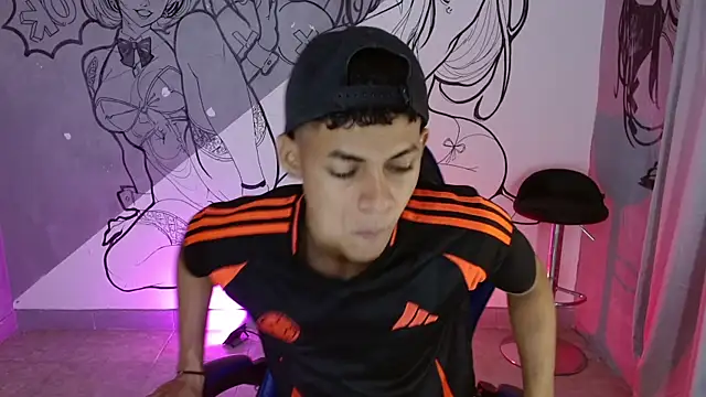 deivid bigcock1 online show from December 18, 12:05 am