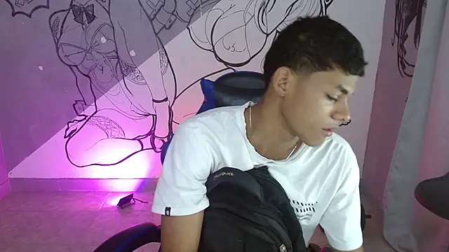 deivid bigcock1 online show from November 28, 12:22 am