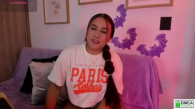 Snapshot of Marie_Colin__ chatting on October 7, 12:39 pm Marie Colin online show from October 7, 12:39 pm