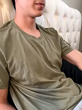 gymratforyouu online show from October 23, 9:24 pm