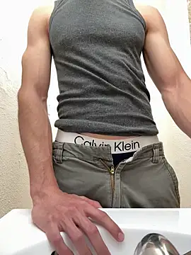 gymratforyouu online show from September 22, 2:39 am