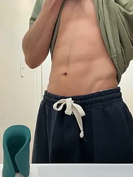 gymratforyouu online show from November 7, 12:15 am