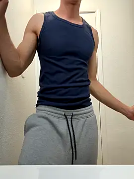 gymratforyouu online show from October 18, 4:47 am